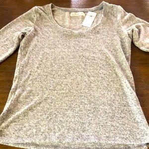 Heather grey long bell sleeve thin sweater..